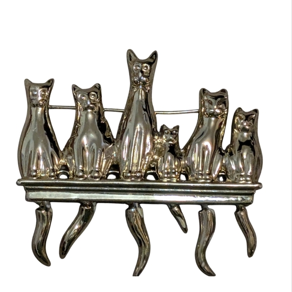 Vintage Other - Moving Tails Cat Brooch/Pin